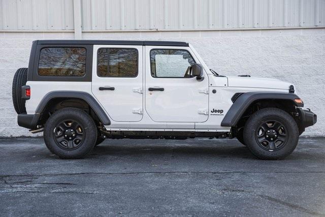 new 2025 Jeep Wrangler car, priced at $39,250