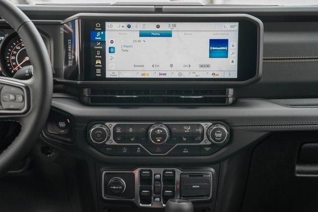 new 2025 Jeep Gladiator car, priced at $40,500