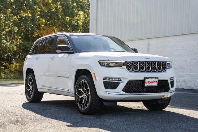 new 2025 Jeep Grand Cherokee car, priced at $57,995
