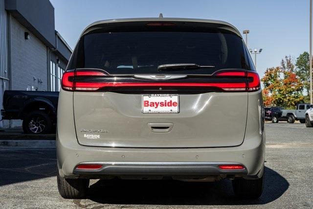 used 2022 Chrysler Pacifica car, priced at $18,000