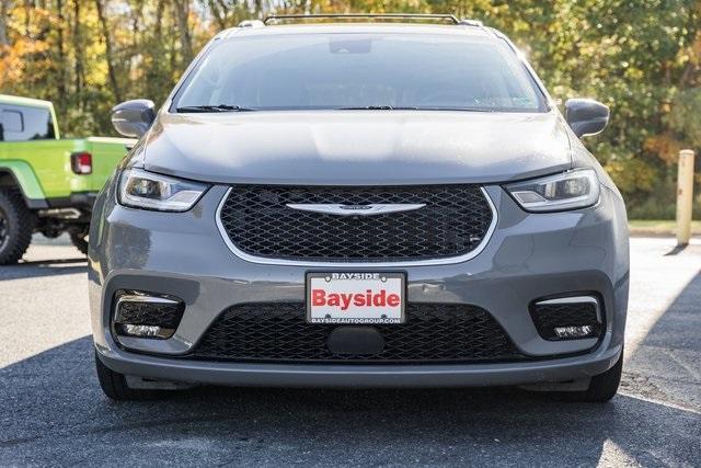 used 2022 Chrysler Pacifica car, priced at $18,000