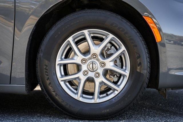 used 2022 Chrysler Pacifica car, priced at $18,000