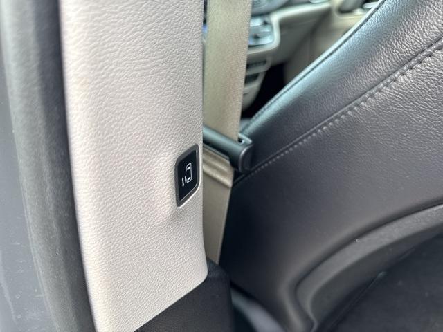 used 2022 Chrysler Pacifica car, priced at $20,250