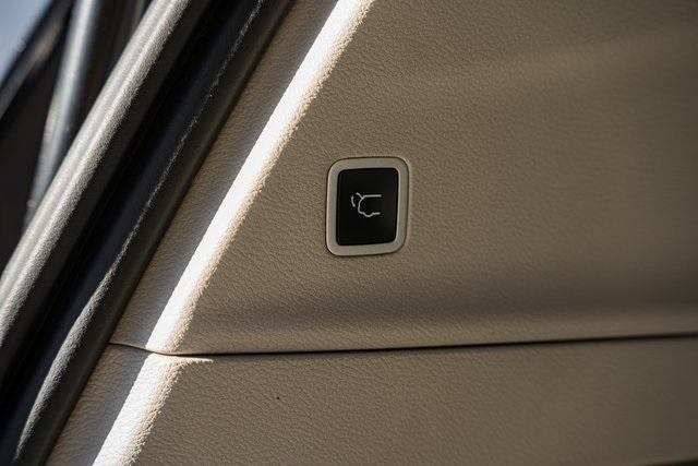 used 2022 Chrysler Pacifica car, priced at $18,000