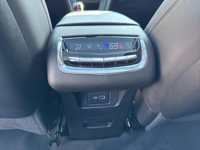 used 2022 Cadillac XT6 car, priced at $26,500