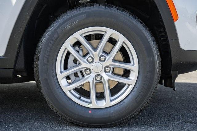 new 2025 Jeep Grand Cherokee car, priced at $36,500