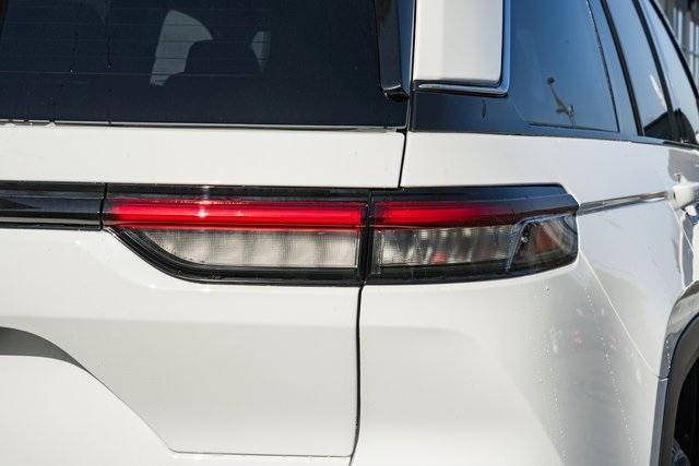new 2025 Jeep Grand Cherokee car, priced at $36,500