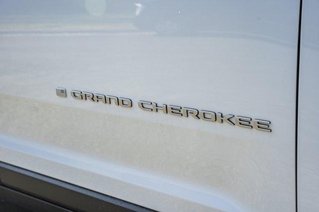 new 2025 Jeep Grand Cherokee car, priced at $36,500