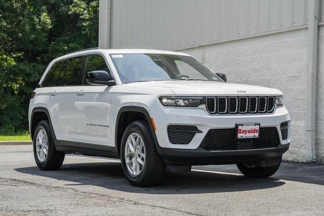 new 2025 Jeep Grand Cherokee car, priced at $37,500