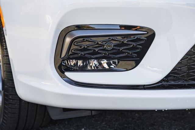 new 2026 Chrysler Pacifica car, priced at $36,885