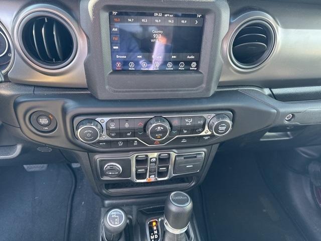 used 2022 Jeep Gladiator car, priced at $31,000