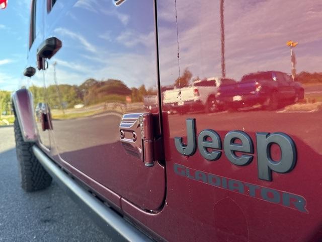 used 2022 Jeep Gladiator car, priced at $31,000