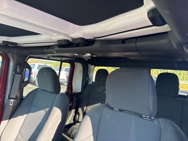 used 2022 Jeep Gladiator car, priced at $31,000