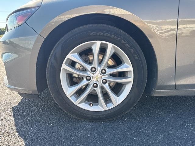 used 2017 Chevrolet Malibu car, priced at $7,500
