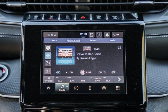 new 2025 Jeep Grand Cherokee car, priced at $40,000