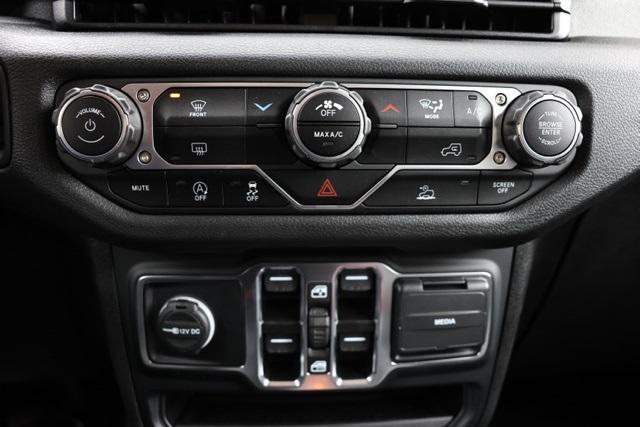 new 2025 Jeep Wrangler car, priced at $39,995