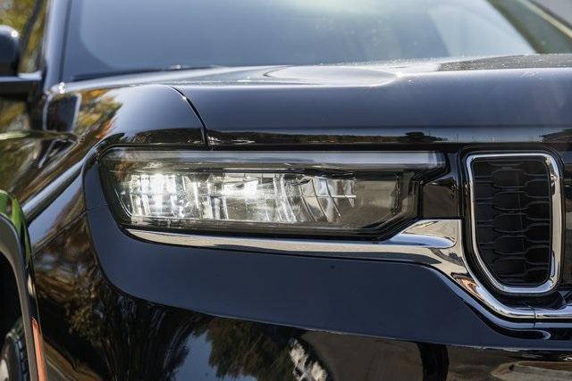 new 2025 Jeep Grand Cherokee car, priced at $38,995
