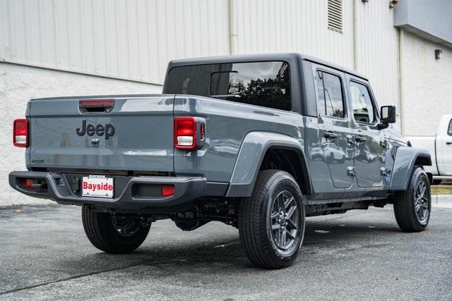 new 2025 Jeep Gladiator car, priced at $41,995