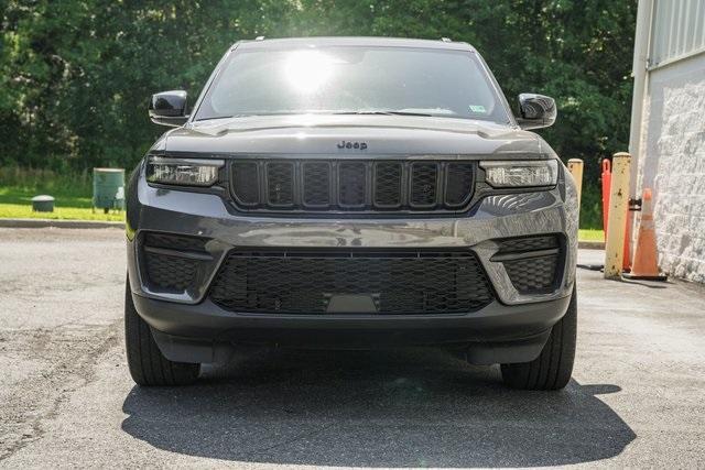 used 2024 Jeep Grand Cherokee car, priced at $31,500