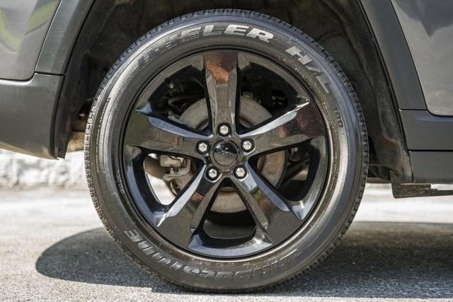 used 2024 Jeep Grand Cherokee car, priced at $31,500