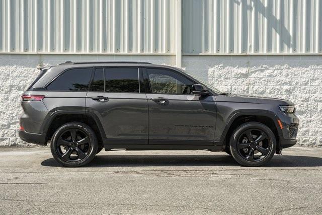 used 2024 Jeep Grand Cherokee car, priced at $31,500