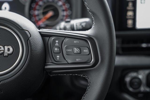 new 2025 Jeep Wrangler car, priced at $40,995