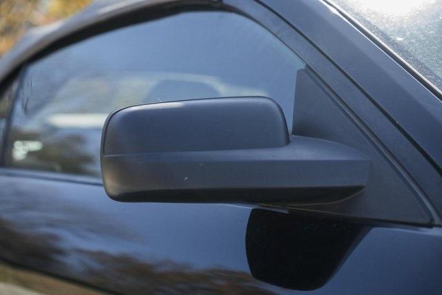 used 2005 Ford Mustang car, priced at $5,500