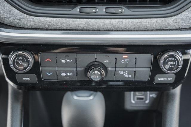 new 2025 Jeep Compass car, priced at $25,995