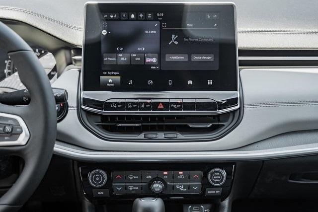 new 2025 Jeep Compass car, priced at $30,000