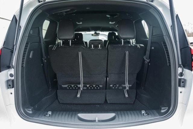 new 2026 Chrysler Pacifica car, priced at $40,000