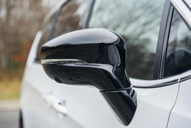 new 2026 Chrysler Pacifica car, priced at $40,000