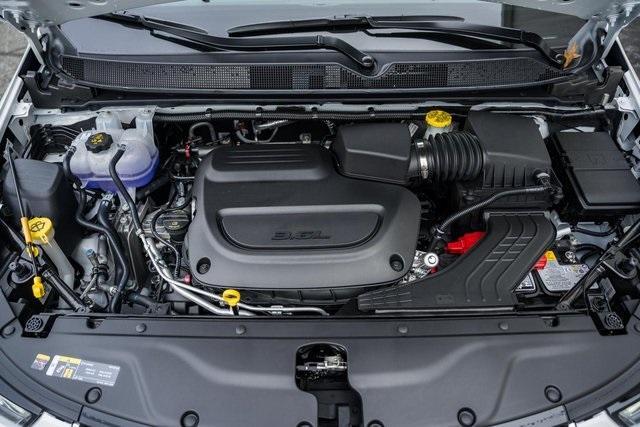 new 2026 Chrysler Pacifica car, priced at $40,000