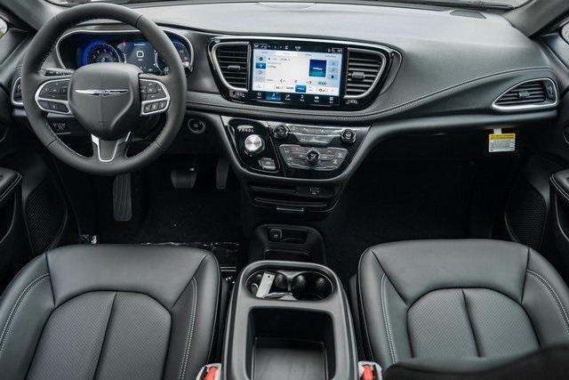 new 2026 Chrysler Pacifica car, priced at $40,000