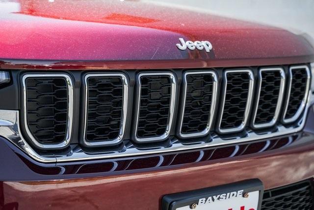 new 2024 Jeep Grand Cherokee car, priced at $33,750