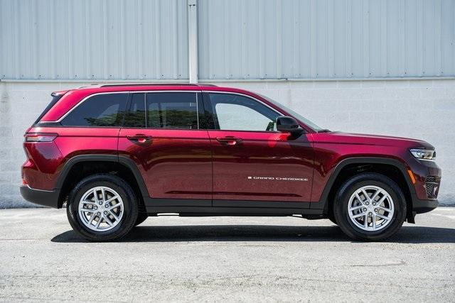 new 2024 Jeep Grand Cherokee car, priced at $33,750