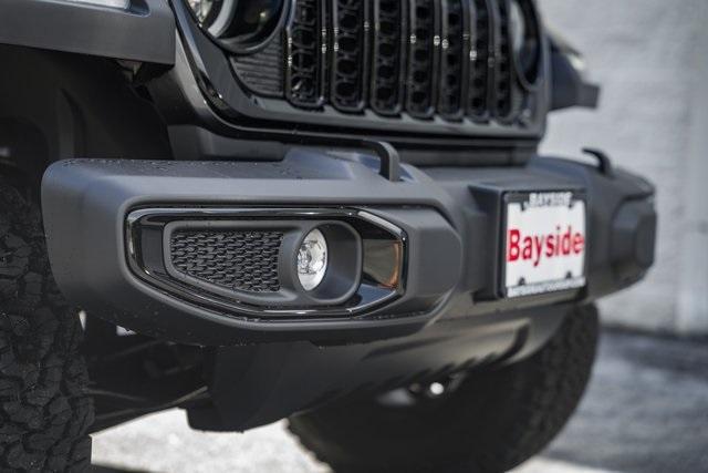 new 2025 Jeep Wrangler car, priced at $55,275