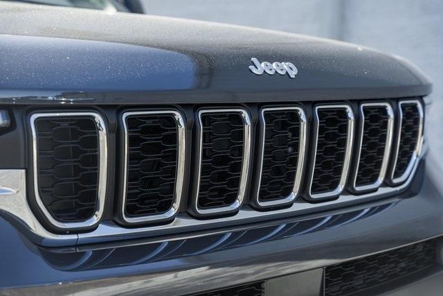 new 2025 Jeep Grand Cherokee L car, priced at $36,995