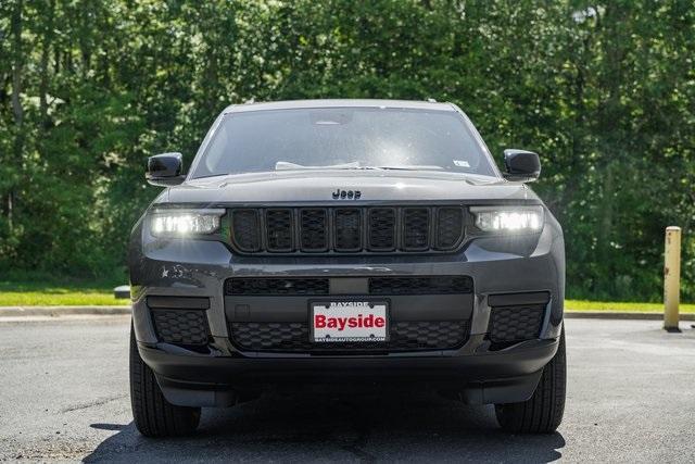 new 2024 Jeep Grand Cherokee L car, priced at $40,000