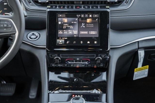 new 2025 Jeep Grand Cherokee car, priced at $34,500