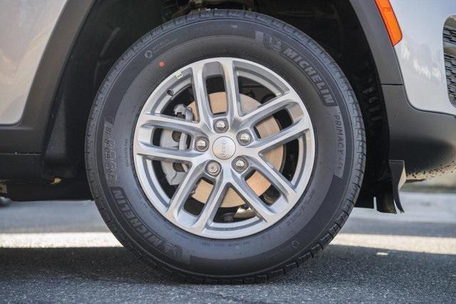 new 2025 Jeep Grand Cherokee car, priced at $34,500