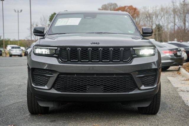 used 2022 Jeep Grand Cherokee car, priced at $24,000