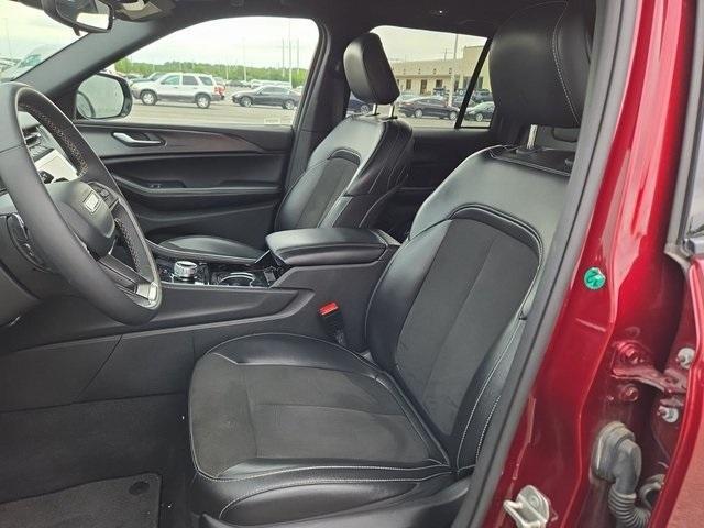 used 2023 Jeep Grand Cherokee car, priced at $28,500