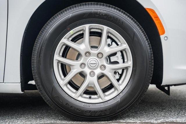 new 2026 Chrysler Pacifica car, priced at $38,995