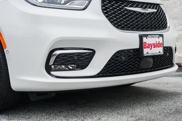 new 2026 Chrysler Pacifica car, priced at $38,995