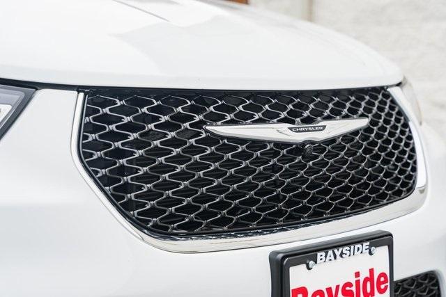 new 2026 Chrysler Pacifica car, priced at $38,995