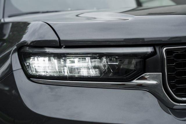 new 2025 Jeep Grand Cherokee L car, priced at $35,000