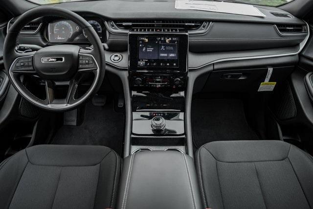 new 2025 Jeep Grand Cherokee L car, priced at $35,000