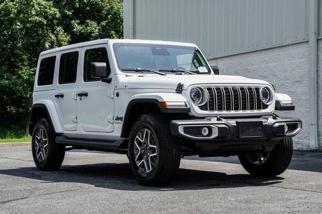 new 2025 Jeep Wrangler car, priced at $46,250