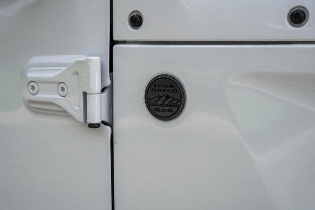 new 2025 Jeep Wrangler car, priced at $46,250