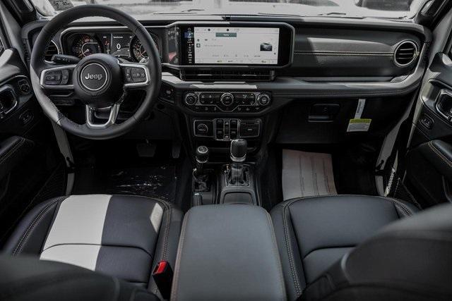 new 2025 Jeep Wrangler car, priced at $46,250